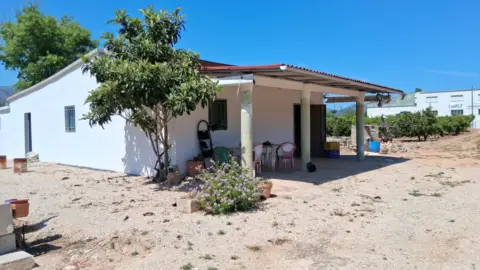 Chalet rústico en Urbanització Marchuquera, 144
