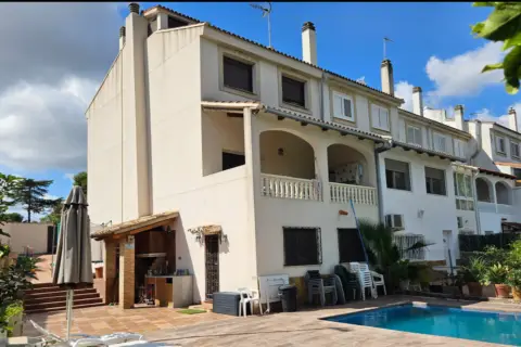 Chalet pareado en El Vedat-Santa Apol·lònia