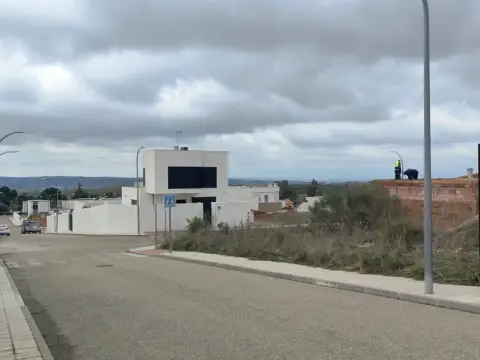 Terreno en calle Tomillo