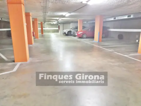 Garaje en Pujada de la Creu de Palau