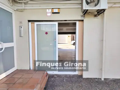 Local comercial en Carrer de la Rasa