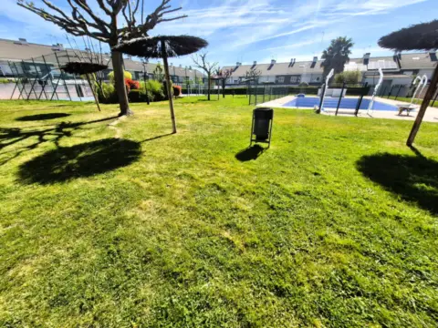 Chalet adosado en San Félix-El Legario