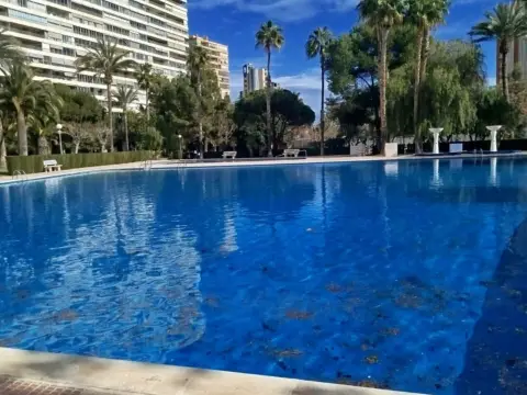Piso en Avenida de la Costa Blanca