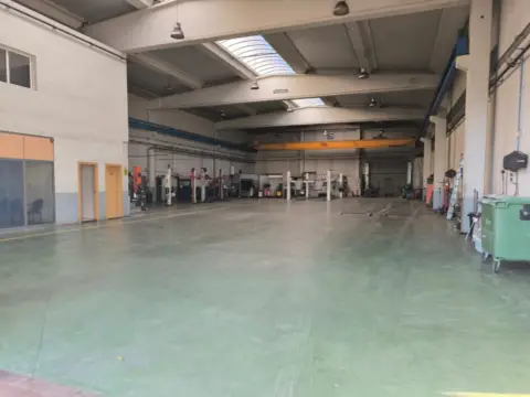 Nave industrial en calle del Monasterio de Las Huelgas