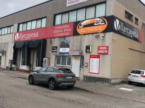 Nave industrial en calle de Gutiérrez Solana
