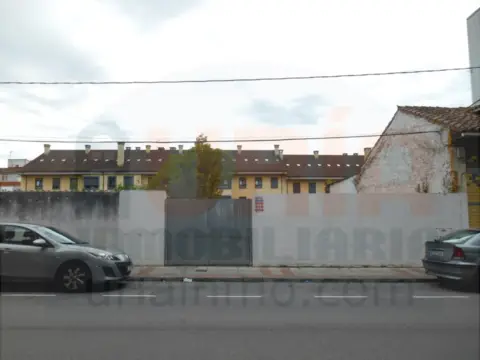 Terreno en calle Acevedo y Pola, 15