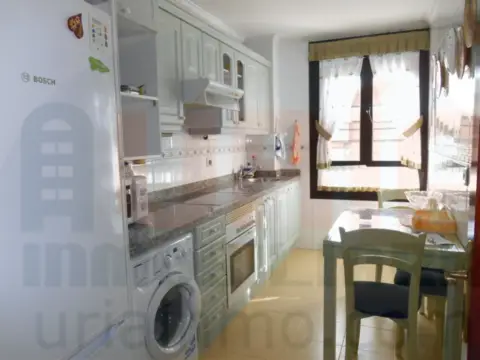 Piso en calle del Doctor Francisco Grande Covián