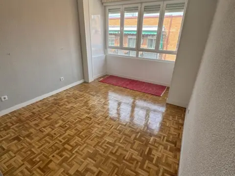 Piso en calle Real Vieja