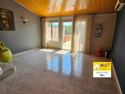 Casa en Carrer d'Àngel Guimerà