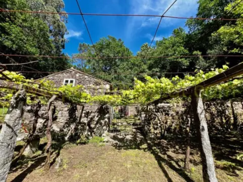 Casa rústica en calle Canai