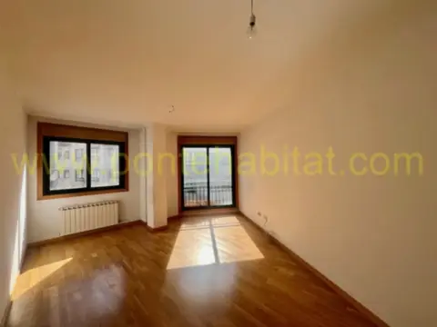 Piso en calle Pintor Urbano Lugrís