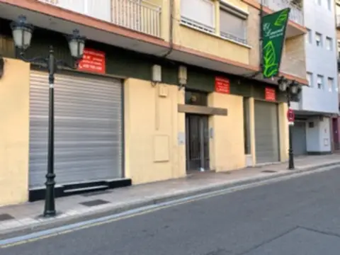 Commercial space in calle de Ramón y Cajal