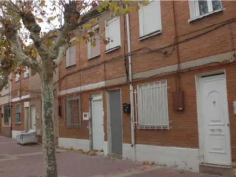 Chalet adosado en Plaza Maestrazgo