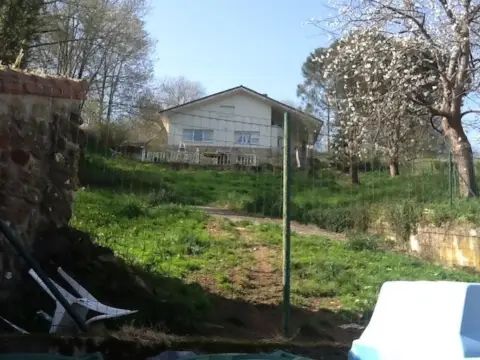 Chalet en Diseminado de Adino
