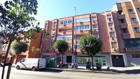 Piso en Avenida de la Universidad