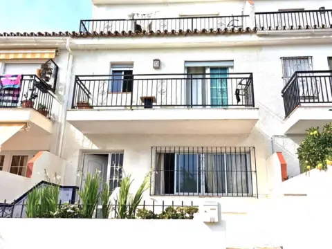 Casa adosada en calle de Francisco de Quevedo