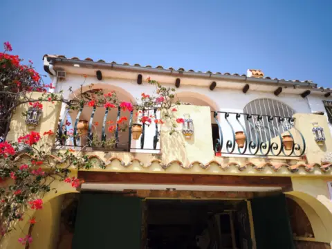 Chalet rústico en calle de Taronjer, 11