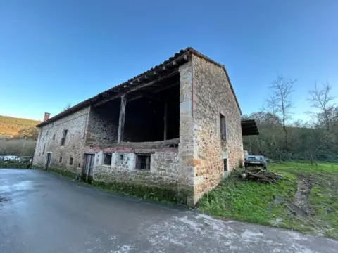 Casa rústica en Barrio de Llanos Regata