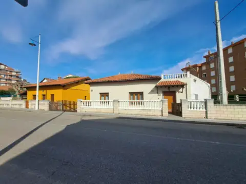 Casa unifamiliar en calle de Ceballos