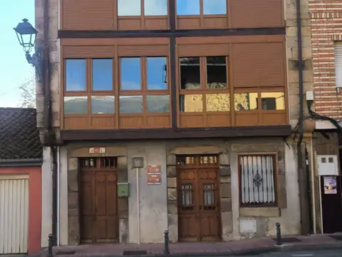 Casa adosada en calle de García Lomas