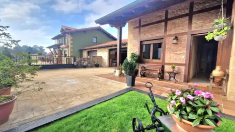 Chalet en calle de la Paz