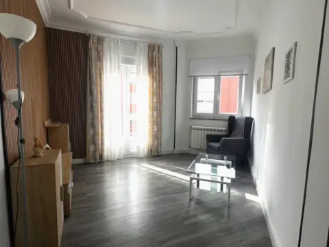 Piso en calle de los Mártires