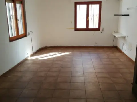 Casa en calle de Alfonso Iniesta, 28