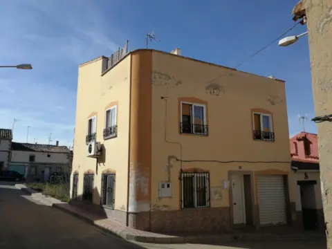 Casa en calle de Alfonso Iniesta, 28