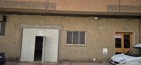 Local comercial en calle de San Fabián, 7