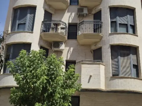 Piso en calle Pérez Galdós, 54