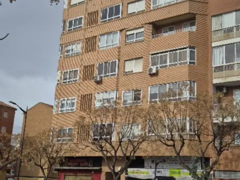 Piso en calle de la Roda, 33