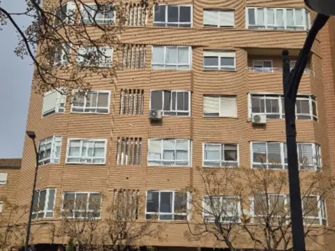Piso en calle de la Roda, 33