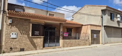 Casa en calle de Pérez Galdós, 10