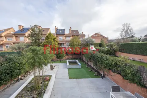 Chalet adosado en Castillo-Campodón