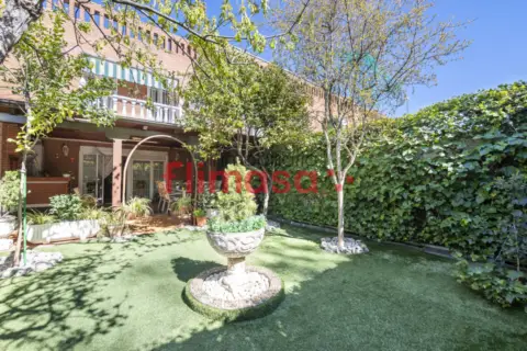 Chalet adosado en calle de San Francisco