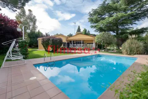 Chalet unifamiliar en Castillo-Campodón