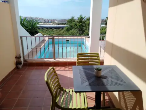 Casa en calle Moscatel