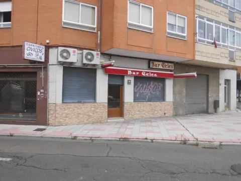 Local comercial en Avenida de los Antibióticos