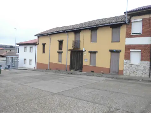 Casa en Plaza de la Iglesia