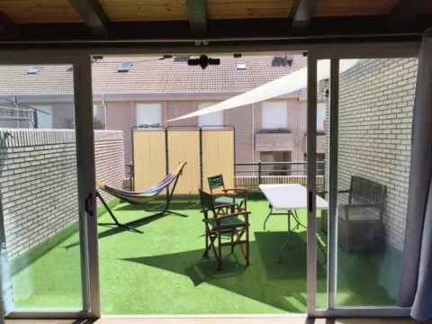 Chalet pareado en calle de Juan Fernández García