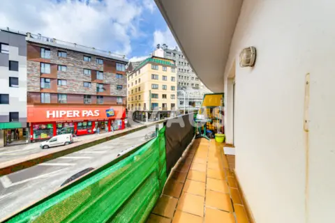 Piso en calle Sant Jordi Ed. Sporting