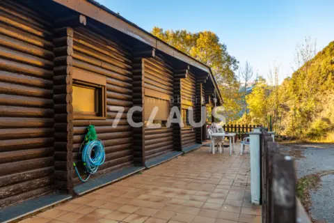 Chalet unifamiliar en Urbanización Font del Dallaire