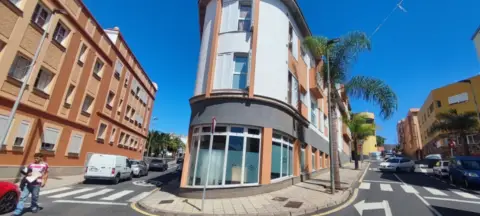 Piso en calle Domingo Perez Minik