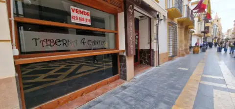 Local comercial en calle de la Corredera, 24