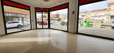 Nave industrial en Avenida Juan Carlos I, 120