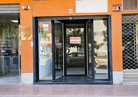 Local comercial en Avenida de la Rambla de la Santa, 1