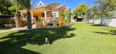 Chalet unifamiliar en Totana