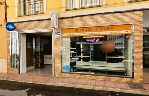 Local comercial en calle de Presbítero Martínez Romero