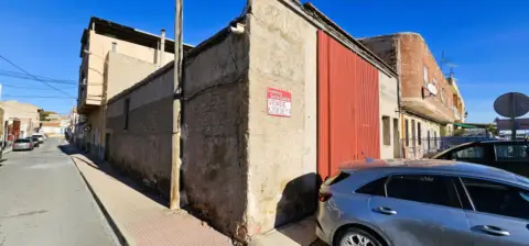 Nave comercial en Avenida Juan Carlos I, 61
