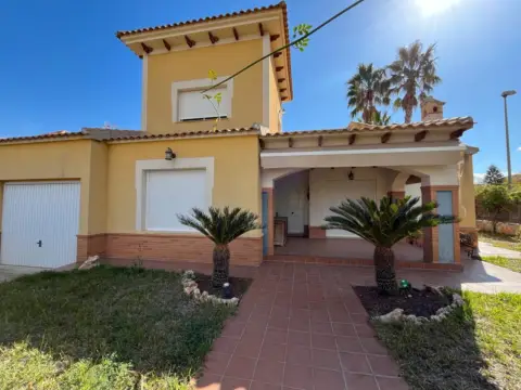 Chalet unifamiliar en calle Alquibla